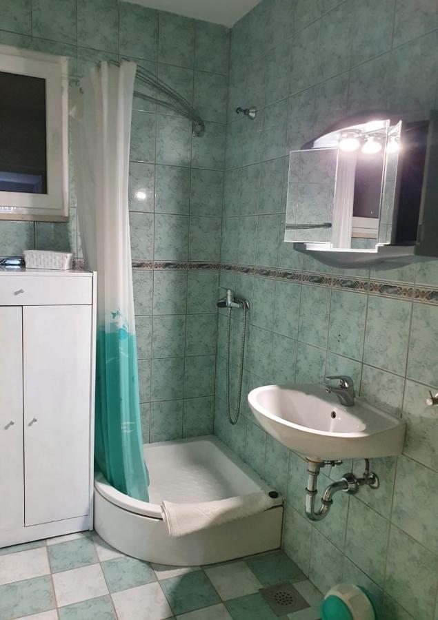 Apartmani Huljic Stari Grad  Exterior photo